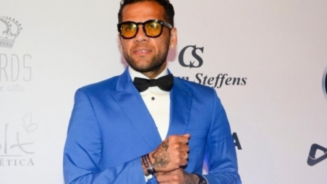 Avec Daniel Alves, le PSG recrute un personnage excentrique ... - leparisien.fr