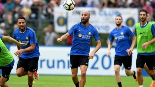 Calciomercato Inter, si cercano rinforzi per la difesa e il centrocampo | inter.it