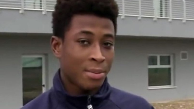 Da promessa del calcio ad omicida, Solomon a 21 anni ha ucciso la madre e la sorellina. Foto: youtube.