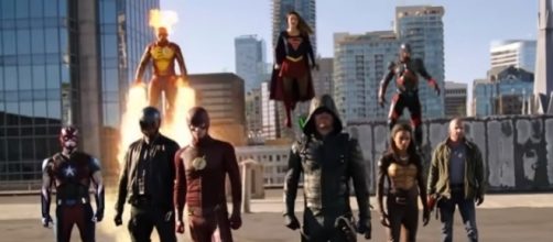 Arrowverse Crossover [ Image credit tvpromosdb | YouTube]