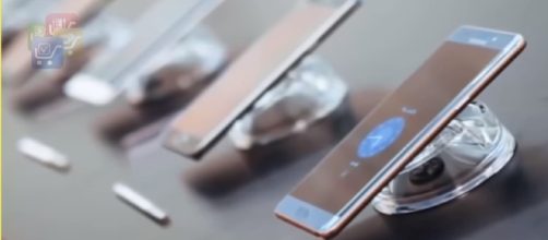 Samsung Galaxy Note 8 review : unboxing | officia video | commercial | 2017 Image credit - About Electronics \ YouTube