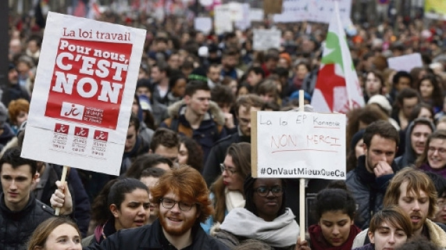 De la rue &agrave; l'H&eacute;micycle, pour un aller sans retour