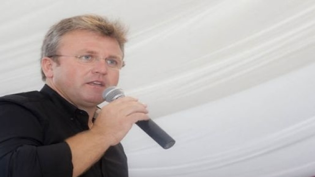 Il sindaco di San Vito Lo Capo (Trapani) chiede aiuto per evacuare i turisti da Calampiso