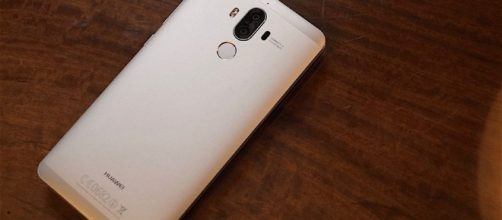 The Mate 9 is Huawei's latest behemoth flagship and it's coming to ... - theverge.com