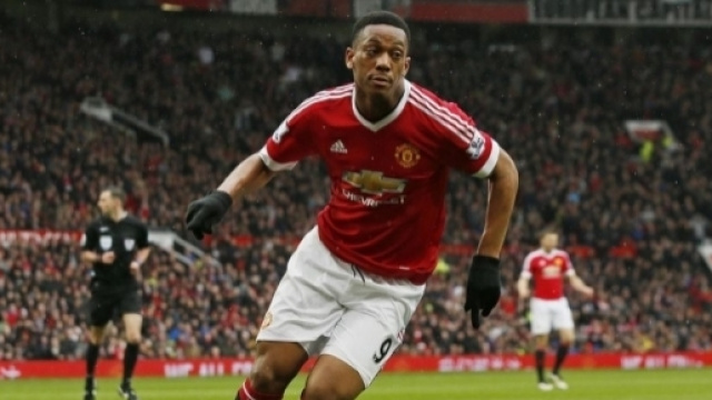 Martial injured in warm-up for Manchester United v Norwich clash ... - eurosport.com