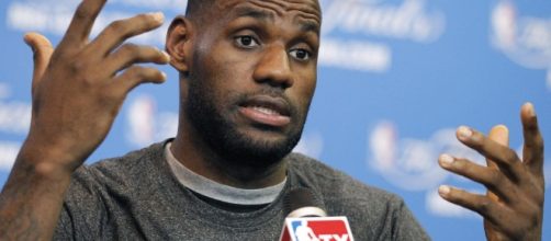 LeBron James dej&oacute; que Harden conociera sus pensamientos