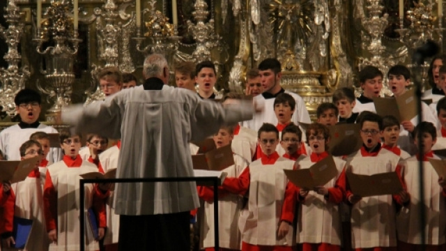 Germania, la storia dei 40 anni di molestie dei preti sui bimbi ... - berlinocacioepepemagazine.com