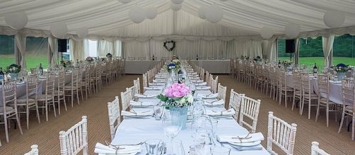 Wedding was canceled. Would be bride invited homeless people to reception. [Image: pixabay.com]