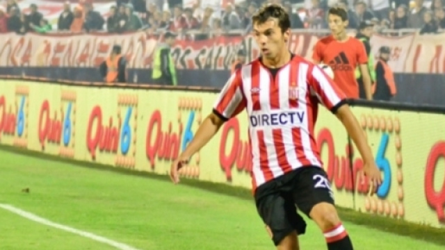 L'attaccante uruguaiano Gonzalo Buoeno