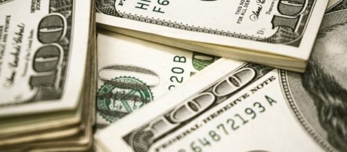 Money and small businesses (Flickr).