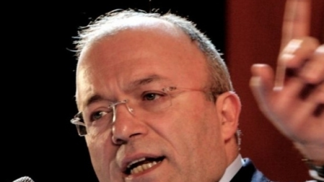 Francesco Storace sembra indicare la via verso l'approvazione dello ius soli in Italia