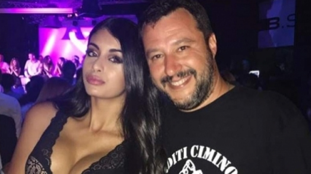 Salvini con la modella italo marocchina