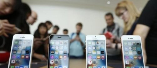 Apple may launch 2017 iPhone SE variant with new camera setup ... - hindustantimes.com