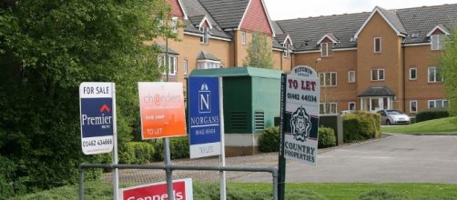 Real Estates demand Image credit: Wikimedia Commons Wiki