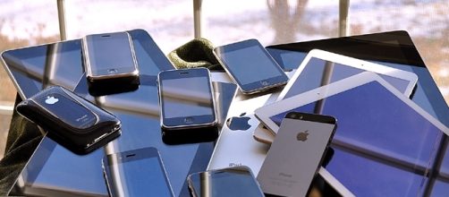 iOS Family Pile/ photo by Blake Patterson via Flickr