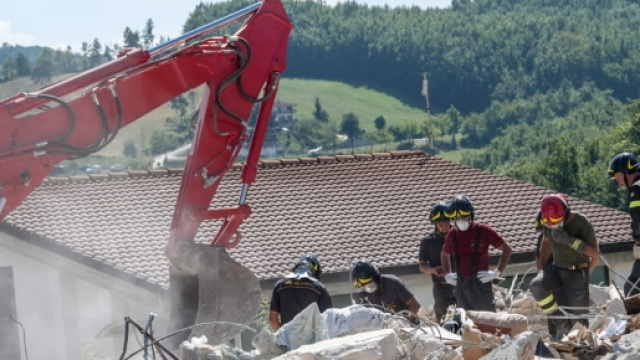 Doppia inchiesta sui crolli dopo il sisma, l'ipotesi: "Indagati ... - today.it
