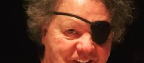 Dale Chihuly FAIR USE bizjournal.com Creative Commons