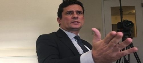 O juiz Sergio Moro sugeriu que defesa de Lula recorra ao TRF 4&ordf; Regi&atilde;o.
