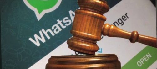 Reports have circulated that authorities are behind the blocking and banning of the Facebook chat app. (LehrenNews/Youtube)