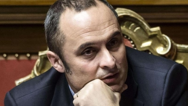 Il dimissionario ministro per gli Affari regionali, Enrico Costa (da Avvenire.it)
