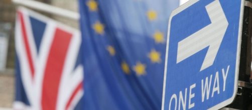 No signed 'future' Brexit deal within two years, says Theresa May - sky.com