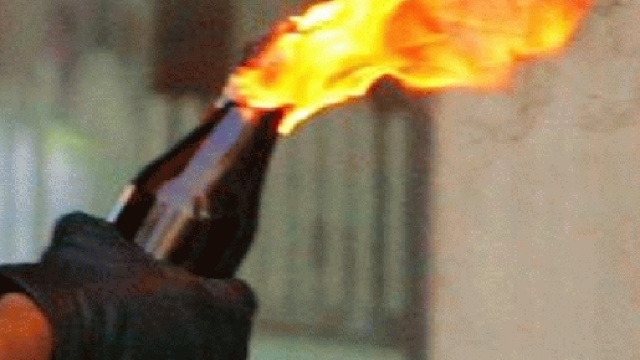 Bomba molotov contro la casa di una famiglia rom - bergamosera.com