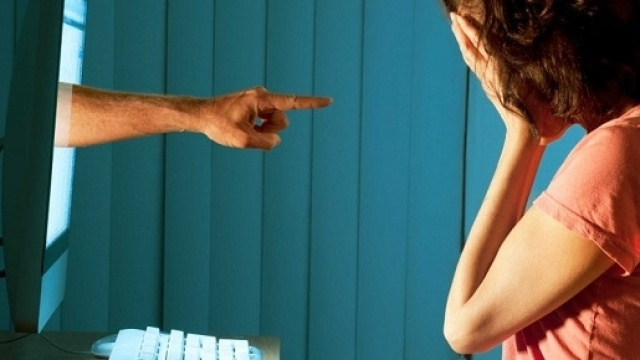 Studentessa 16enne di Parma esclusa dalla cena di classe perch&eacute; in carrozzina.