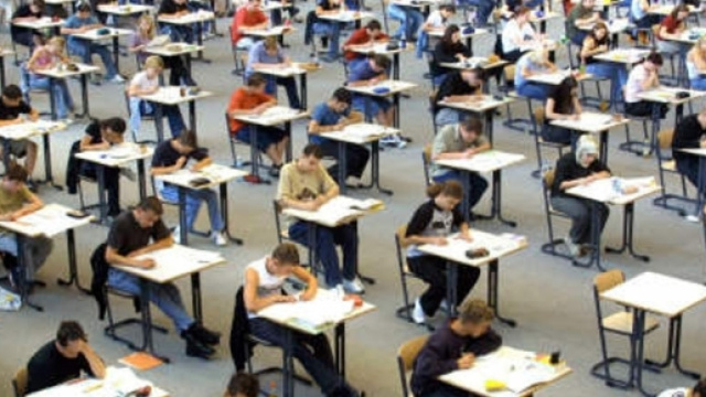 Test Medicina, diminuisce ancora il numero di posti