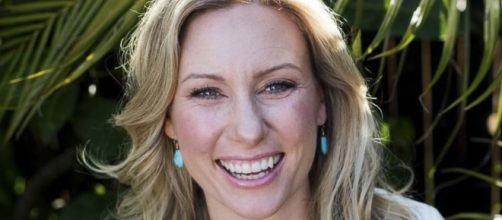 Australian Justine Damond was shot dead after calling 911 (Image credit: Facebook/Justine Damond)