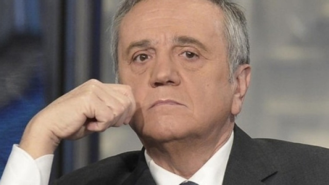 Pensioni, Maurizio Sacconi contro le politiche del Pd