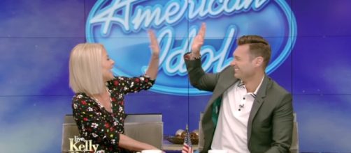 Ryan Seacrest announed his return to "American Idol" reboot as host. Image via YouTube/LIVEKellyandRyan