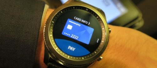 Samsung's New Gear S3 Smartwatches Always Show The Time | Popular ... - popsci.com