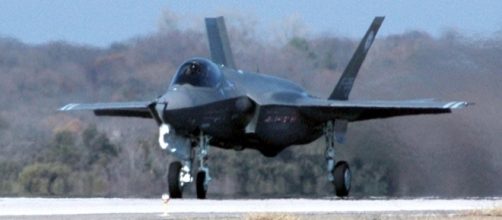 The F-35 Joint Strike Fighter Lightning II by U.S. Navy photo by Mass Communication Specialist 2nd Class D. Keith Simmons via Wikimedia Commons