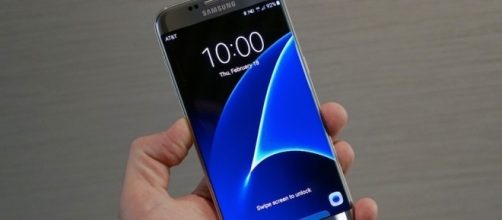 The Samsung S8 and S8 Plus are excellent smartphone but they are too large for some. [Image via The Verge/Youtube Screenshot]