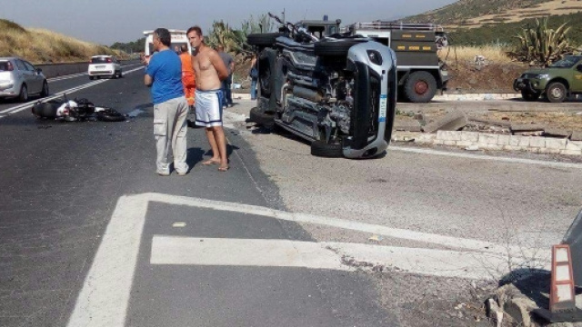 Incidente stradale a Vizzini (CT) - foto di F. Scollo da livesicilia.it