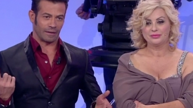Uomini e Donne, Tina contro la De Filippi?