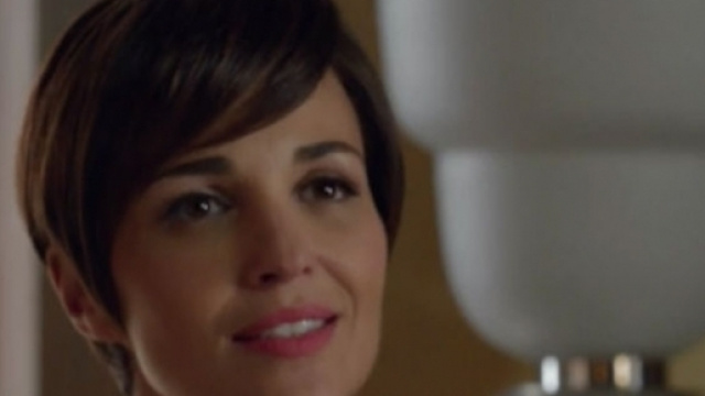 Velvet 4, primo piano della bellissima Ana