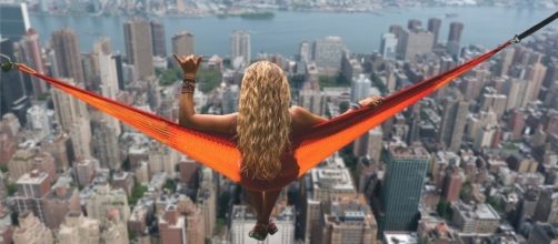 Source- Pixabay, Flying over the city