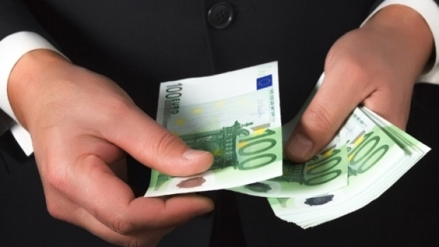 Appalti truccati, arresto a Catanzaro per una funzionaria della prefettura