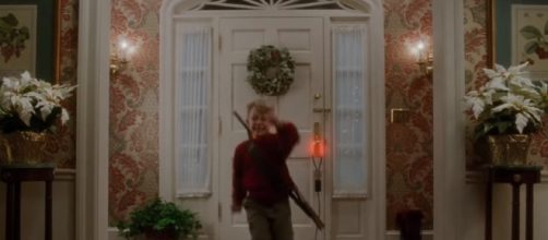 Home Alone (3/5) Movie CLIP - Booby Traps (1990) Image - HD Movieclips | YouTube