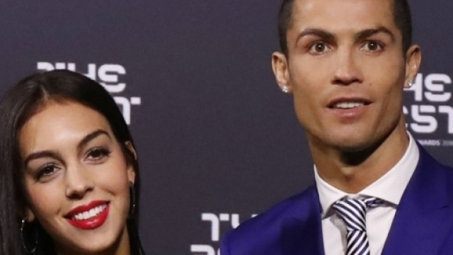 PHOTO&nbsp;: Quand CR7 et sa compagne se c&acirc;linent&nbsp;!
