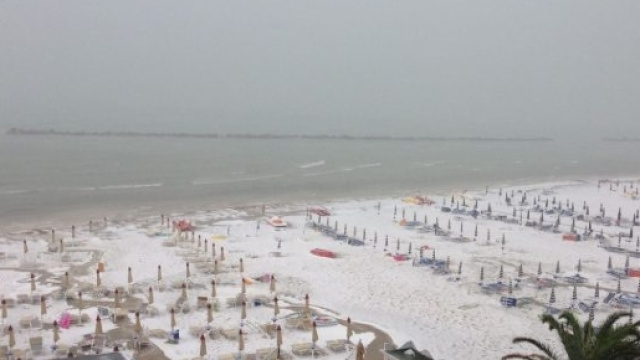 Grandine sulla riviera grottammarese e di San Benedetto Del Tronto