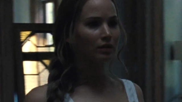 Jennifer Lawrence nel film 'Mother!' di Darren Aronofsky.