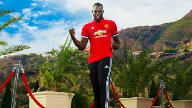 Mercato Man Utd: Officiel pour Lukaku - football.fr