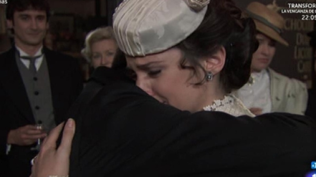 Una Vita, trame al 4-08: i Palacios lasciano Acacias 38, Teresa e Cayetana amiche