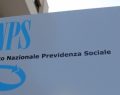 Inps, bonus di 600 euro per nonni, parenti e tate: ultime novità