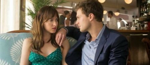 Dakota Johnson has debunked the reports claiming that she and Jamie Dornan are dating. Photo by Dara de Oliveira/YouTube Screenshot