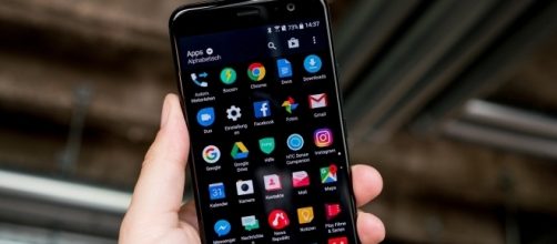 HTC U 11's 128 GB option is releasing in the US/Photo via Gilly Berlin, Flickr