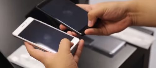 Meizu Pro 7 brings in a wide range of features at a budget tag [Image via P A Gadget/YouTube screencap]