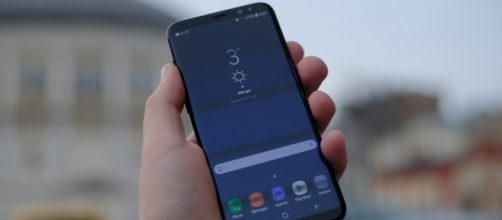 Verizon rolls out update to Galaxy S8 that brings VR Daydream support / Photo via Karlis Dambrans, Flickr